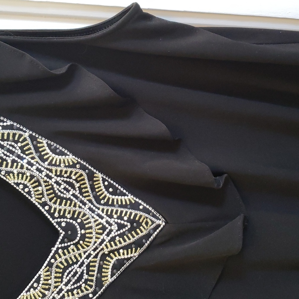 White House Black Market Sleeveless Metallic Embroidered V Neck Peplum Top - Picture 5 of 14